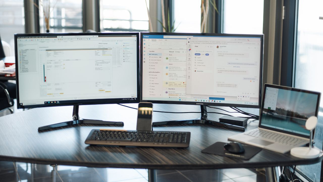 hardware-und-arbeitsplatzausstattung-als-leistung-von-mboerso-computer-gmbh Hardware und Arbeitsplatzausstattung als Leistung der MBörso Computer GmbH in Paderborn und Umgebung