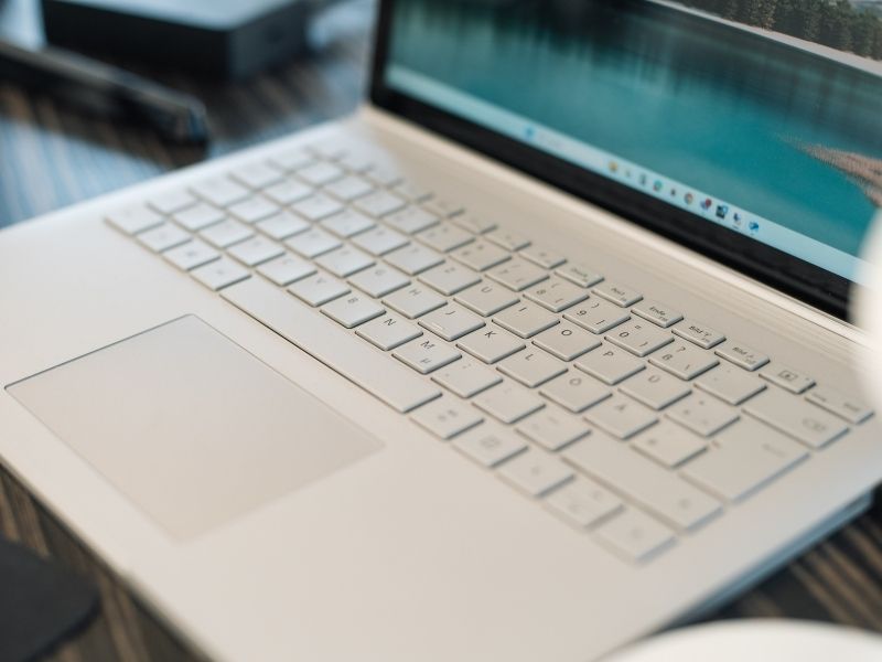 Computer, Laptops und IT-Technik mit MBörso